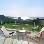 Aquarama Pool Apts. * 依克希亚
