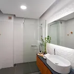 Aquarama Pool Apts. 公寓