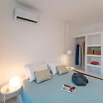 Aquarama Pool Apts. *