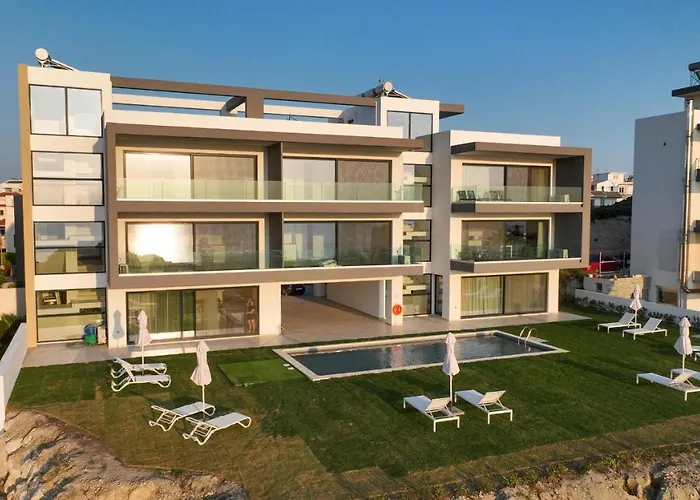 Aquarama Pool Apts. * 익시아