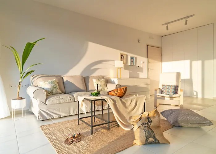 Aquarama Pool Apts. * 익시아